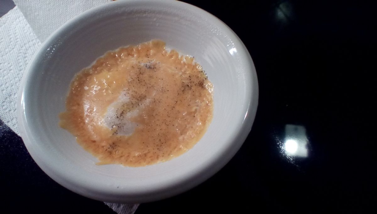 Micro poached cheesy egg breakfast !