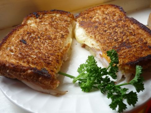 Grilled Cheese w/ Meunster, Colby and Low-Sodium Chicken