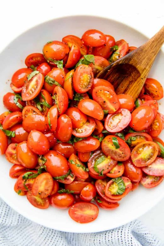Rooney's Robust Red Tomato Salad