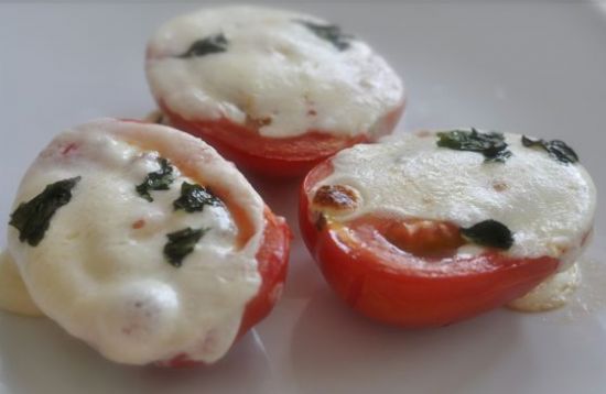 Tomato-Mozzarella Melt
