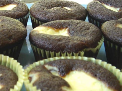 Low Fat Chocolate Cream Cheese Cupcakes