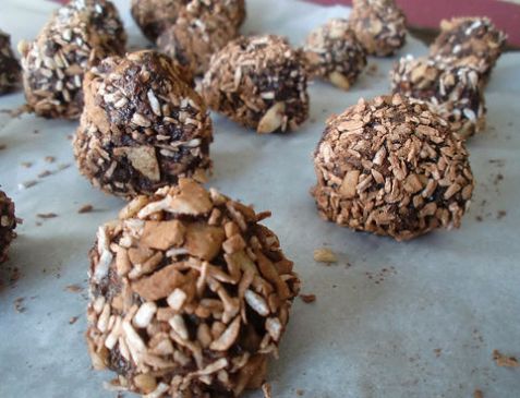 Date Cocoa Balls