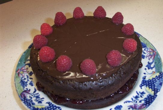 Exquisite 150 calorie chocolate-raspberry cake