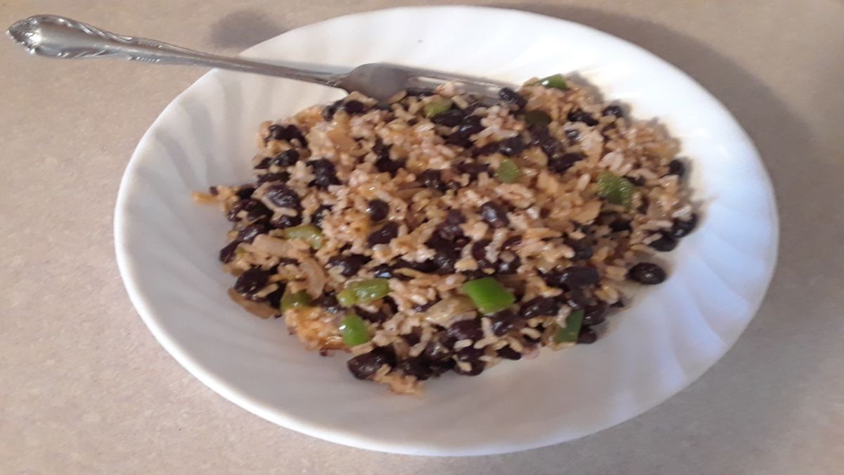 Black Beans, Peppers, and Rice Dinner