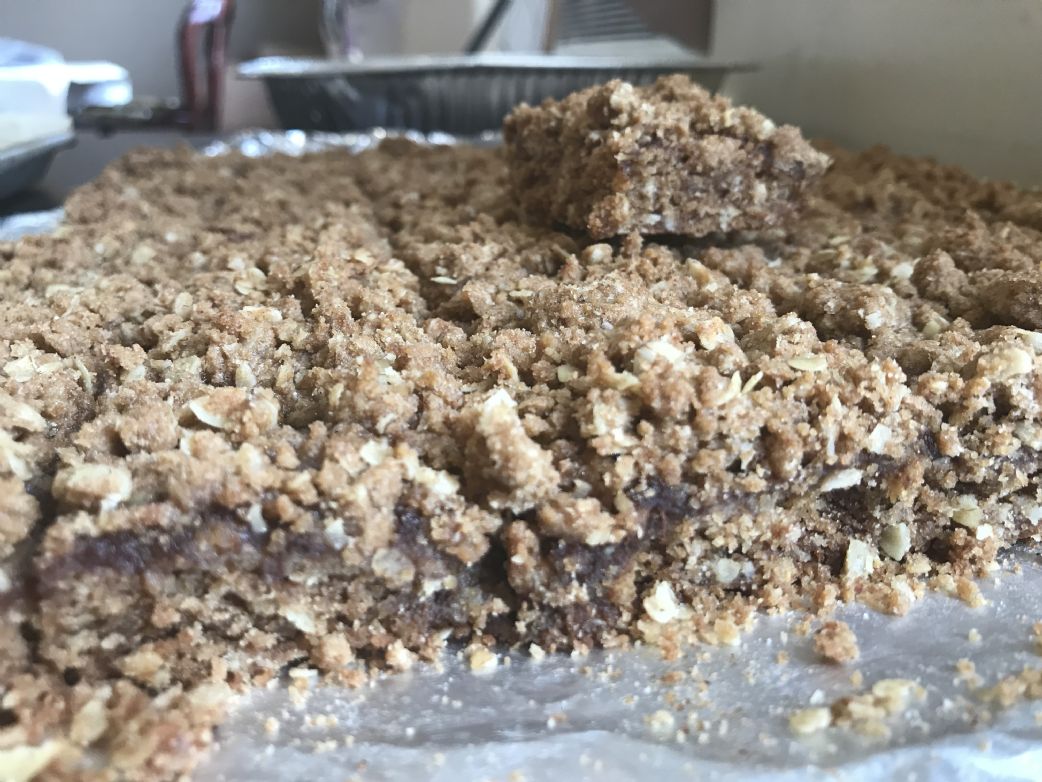 Oat jam bars