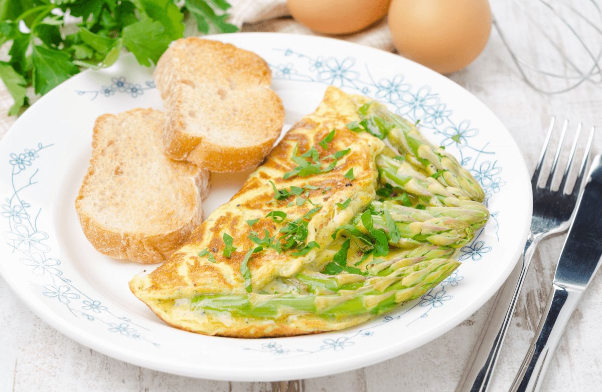 Light Asparagus Omelet