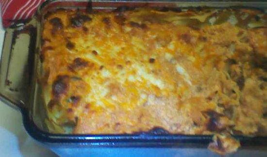 Egg noodle and Ricotta Ground Beef Bake
