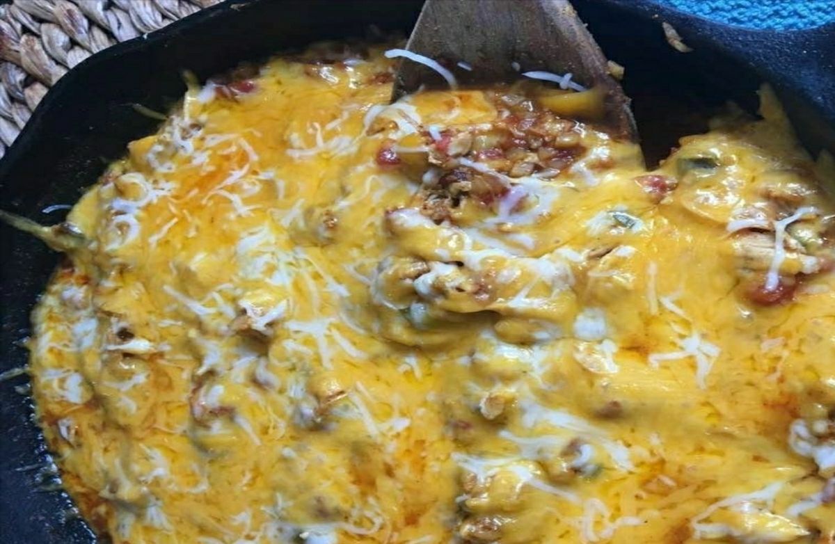 Cheesy Mexican Chicken Skillet