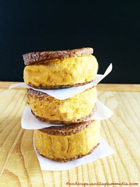 Ginger Pumpkin Ice Cream Sandwiches