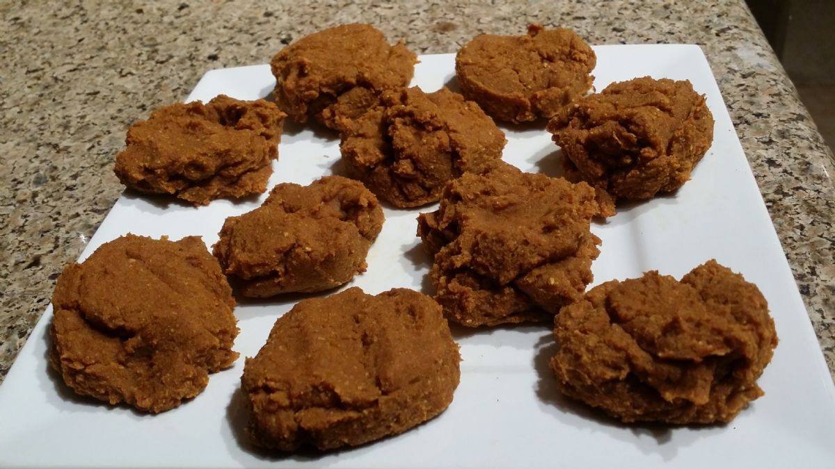 Pumpkin Protein Cookies