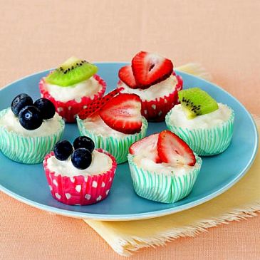 Fruity Frozen Yogurt Cups!!