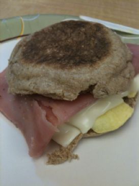 English Muffin Breakfast Sandwich - Ham