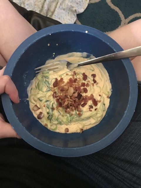 Keto cheese sauce with zoodles