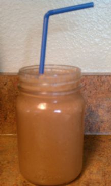 Make Ahead Breakfast Smoothie (Chocolate, PB2 and Oatmeal)