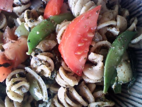 Spinach Rotini Pesto Salad