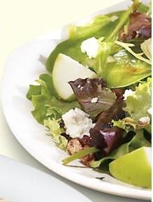 Apple Pecan Salad (modelled after Crabby Joe's)