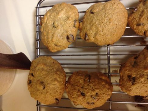 Chocolate chip oatmeal breakfast cookies