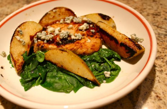 Tangy Grilled Pork w.Pears and Blue Cheese