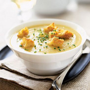 Golden Potato Cauliflower Soup