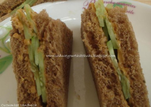 B's PB&C Sandwich