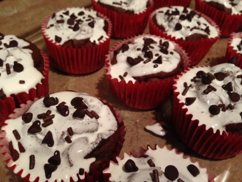 90 Calorie Chocolate Marshmallow Cupcakes