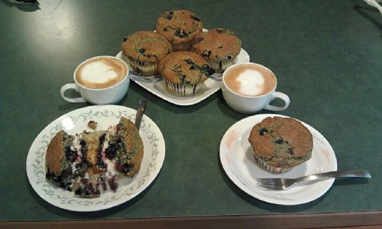 Marion Berry Oat-Bran Muffin w/fat free Cream cheese