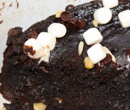 Rocky Road chocolate Slow Cooker Cake (low fat low sugar)