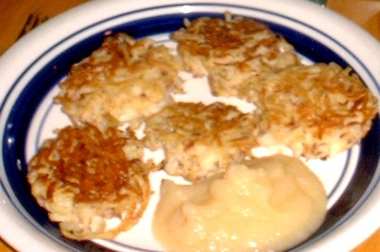 LATKAS and APPLESAUCE (Potato Pancakes)