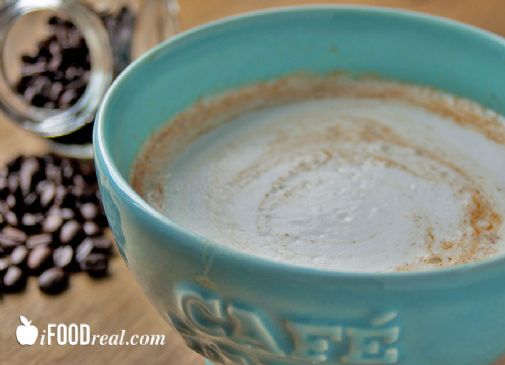 Light Almond Eggnog Latte