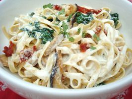 Chloe Cossarelli's vegan Fettuccine Alfredo