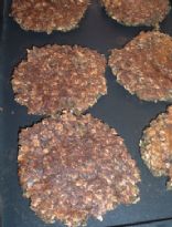 Vegan Oatmeal Black Bean Burgers