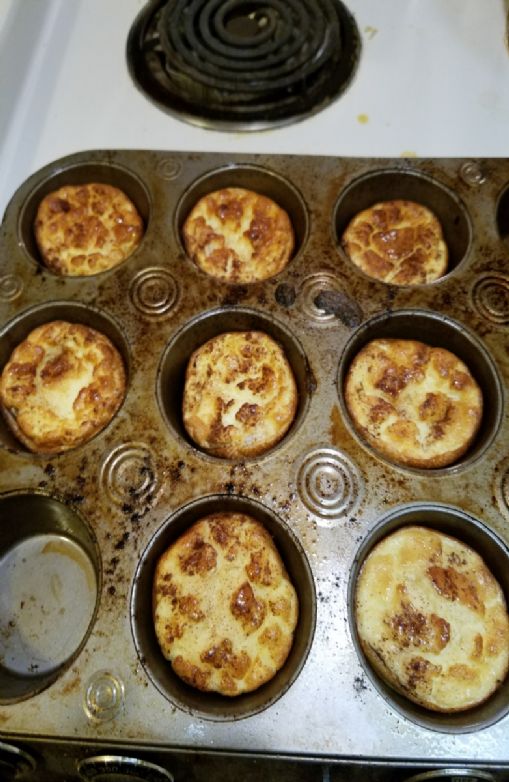 Snickerdoodle keto muffins