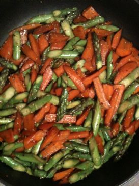 Asparagus and Carrot Stir-Fry in Spicy Orange Sauce (7oz, 198g)