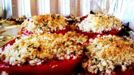 Grilled Tomatoes with Panko Bread Crumbs and Cheese