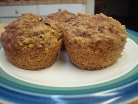 100 calorie whole wheat cranberry-carrot muffins