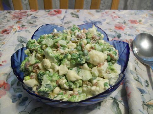 Califlower, Broccoli, and Bacon Salad