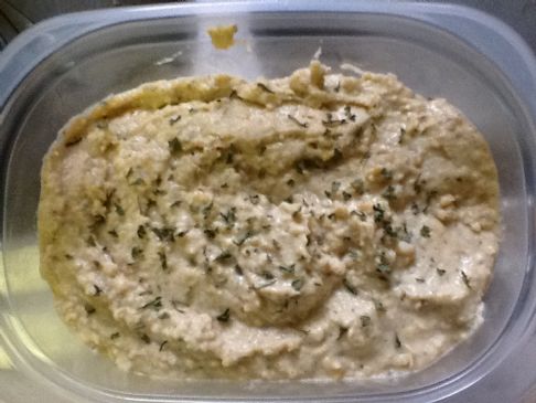 Homemade garlic hummus