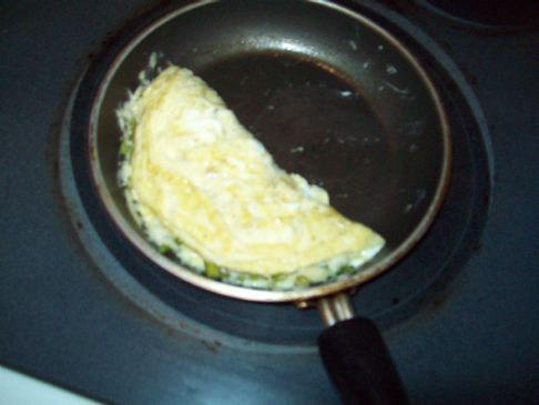 Asparagus and Gruyere Omelet for ONE