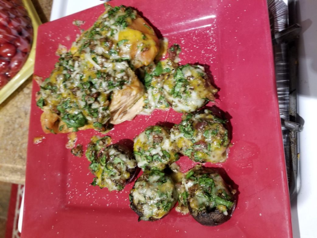 Stuffed mushrooms KETO hat_wright