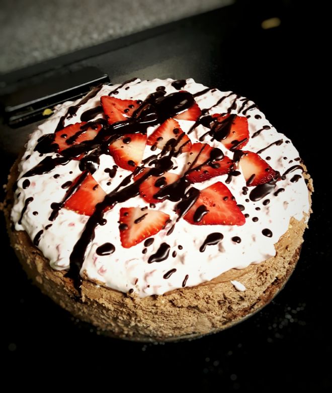 Low Carb Chocolate Cheesecake ( Strawberry Topping Optional)