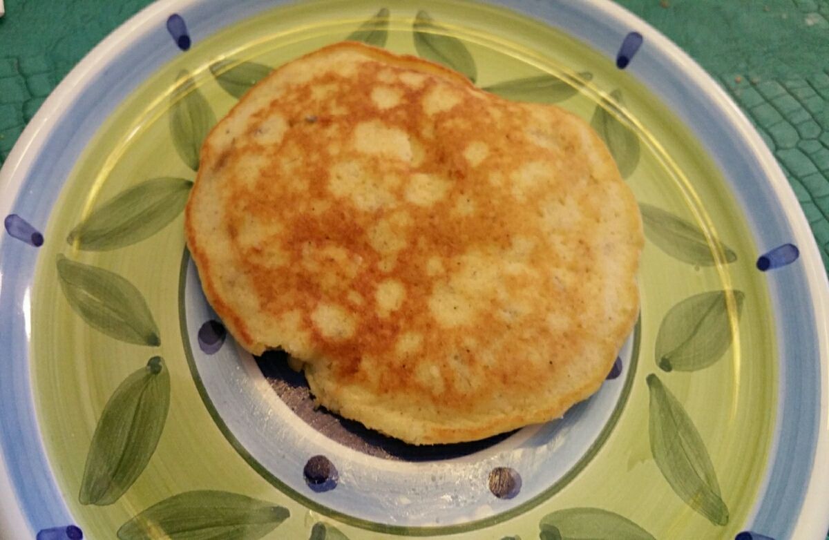 Coconut flour apple-nana pancakes