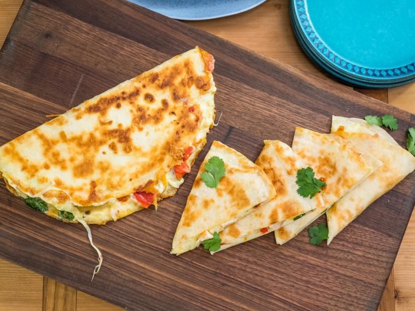 10 minute Chicken Quesadilla