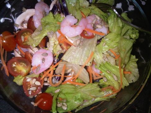 Lettuce salad with king prawns