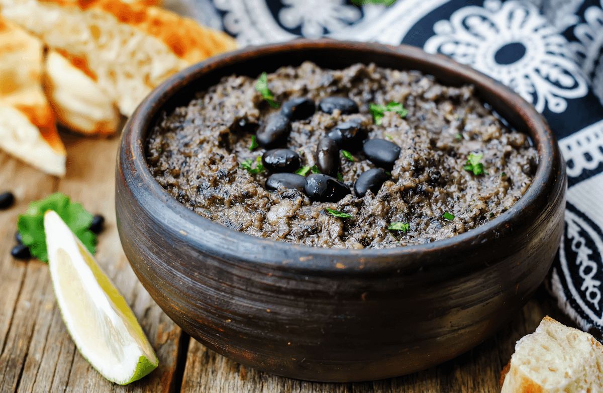 Black Bean Hummus