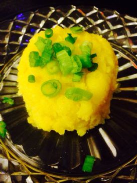 Parsnip-Cauliflower Mash with Turmeric Root