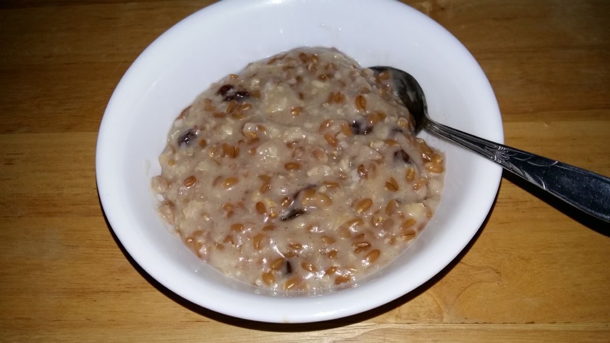 Fruity Nutty Creamy Emmer Breakfast Pudding