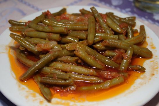 Greek Style Beans (spans,Fasolakia Ladera)