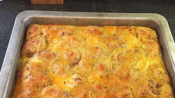 Biscuits and Gravy Casserole