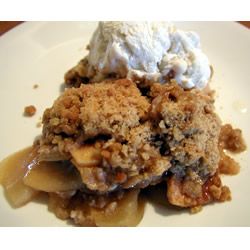 Apple Crumble a La Mode