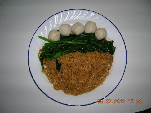 Wonton Noodle with Fish Ball and Choy Sum